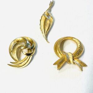 Vintage Trifari Brooch Lot of 3 Gold Tone Pins Classic Jewelry Set